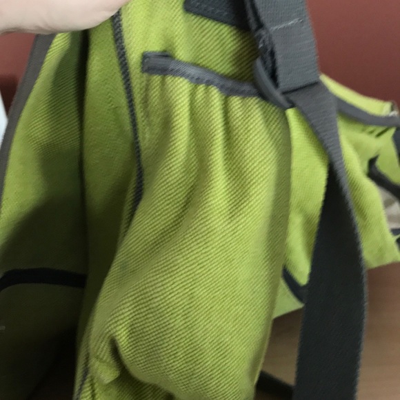 SALE 2 for $20π₯ Onyx & Green Messenger-bag - Picture 7 of 8